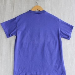 Vintage single stitch Jamaica T-shirt from Ross International. 100% cotton OS