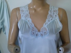 Vtg 70s VANITY FAIR Ice Blue Silky Nylon Nightgown Robe Peignoir Set Lace Trim S
