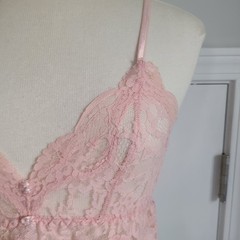 Vintage Victoria’s Secret Top Gold Crown Label Crop S P Lace Bra Rosette Pearl