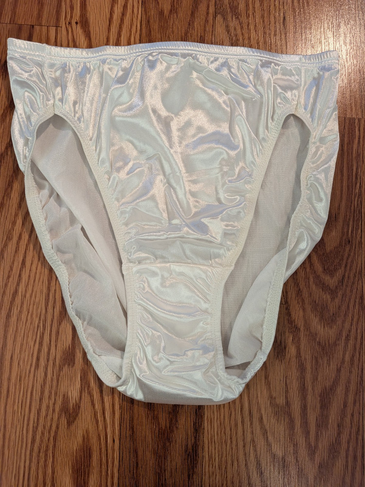 Hanes Her Way white shiny Satin Stretch Hi-Cut Brief Women’s Panties Vintage 5