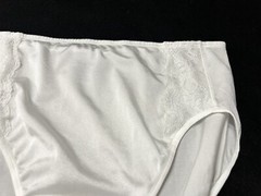 Vtg VANITY FAIR 13126 Body Caress Sheen Lace Hi-Cut 9/2XL White Panties #31