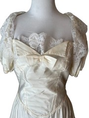 VTG Wedding Dress Ivory 80s Puff Sleeve Tiered Layered Princess Size 7/8 USA Bow