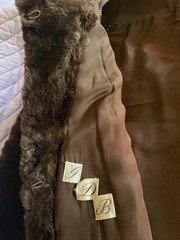 Vintage Womens I.R. FOX Brown Simulation Faux Fur Cape Shawl Wrap Stole New York