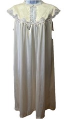 JC Penney Vintage Two-Piece Nylon Nightgown Robe Peignoir Set S / M Ivory Silky