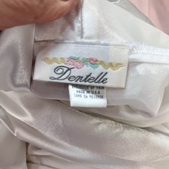 Vintage Dentelle Long Bridal Wedding Rose size Medium Ivory Satin Floral Lace