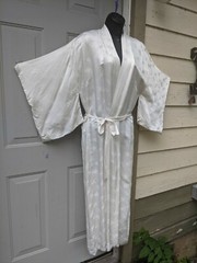 Vtg Kimono Silk Hostess Robe Lined Miscentury Sailing Boat OSFM Hong Kong Read