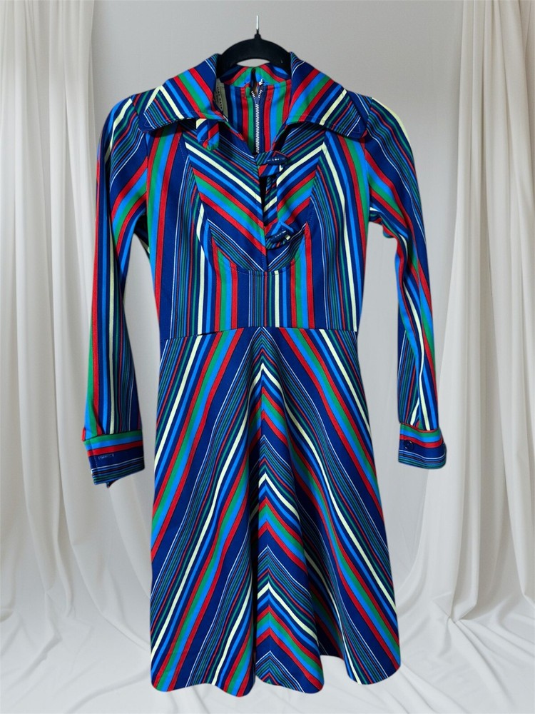 VTG 1970s Chevron Print Women’s Dress (flaw-sewing) Women’s XXS Bust 32” W-24”