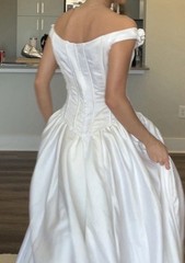 BEAUTIFUL Vintage 1990s Basque Waist Moonlight Wedding Dress Fits Like A 6