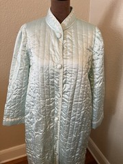 Vintage Miss Elaine Quilted Button Front Robe Light Blue Size Small Cottagecore