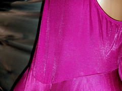 VTG SILKY SHIMMERY VANITY FAIR SPANDEX SHEER V NECK NIGHTGOWN BERRY PINK M-48″