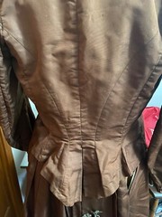 ANTIQUE 1860’S CIVIL WAR TWO TONE BROWN SILK TAFFETA DRESS 