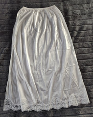 ADONNA Half Slip Skirt Silky 100% Nylon Slit Scalloped Lace Lingerie USA Size M