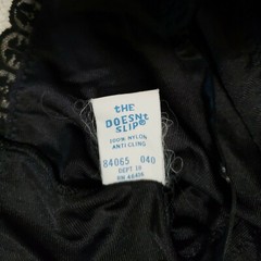 Sears Doesn’t Slip Nylon Womens Full Slip. Sz 40. Black.Made in USA.Vintage.