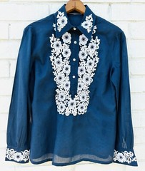 VINTAGE CHIC 60s 70s Embroidered Blue White Light Floral Stunning Blouse Top S/M
