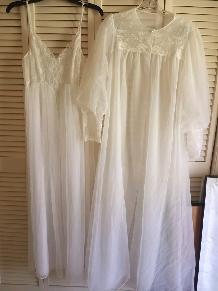 Vintage Shadowline Lingerie Nightgown and Peignoir Robe Chiffon Set Size Small