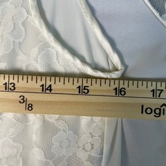 Vanity Fair Nightgown Robe Set Womens 32 White Very Good Vintage Lace Peignoir