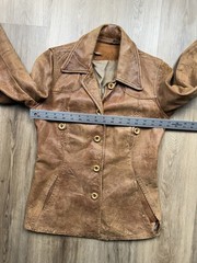 30s VINTAGE Brown Leather Belt Back Jacket Distressed Worn In Size XS/S Womens