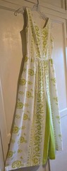 (S) Vintage 1960s Split Skirt Mod Dress White Green Rayon Blend Cute! Pockets