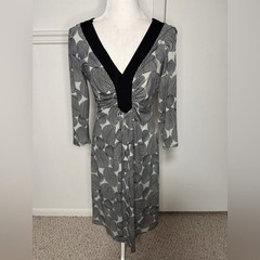 Maggy London Monochrome V-Neck Dress size 10