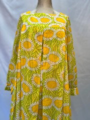 Vintage 1960’s Sunflower Dress, size medium petite