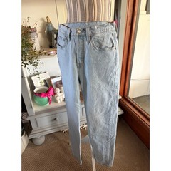 Levi’s Premium 501 90’s Distressed Light Wash Straight Leg HighWaist Classic Mom