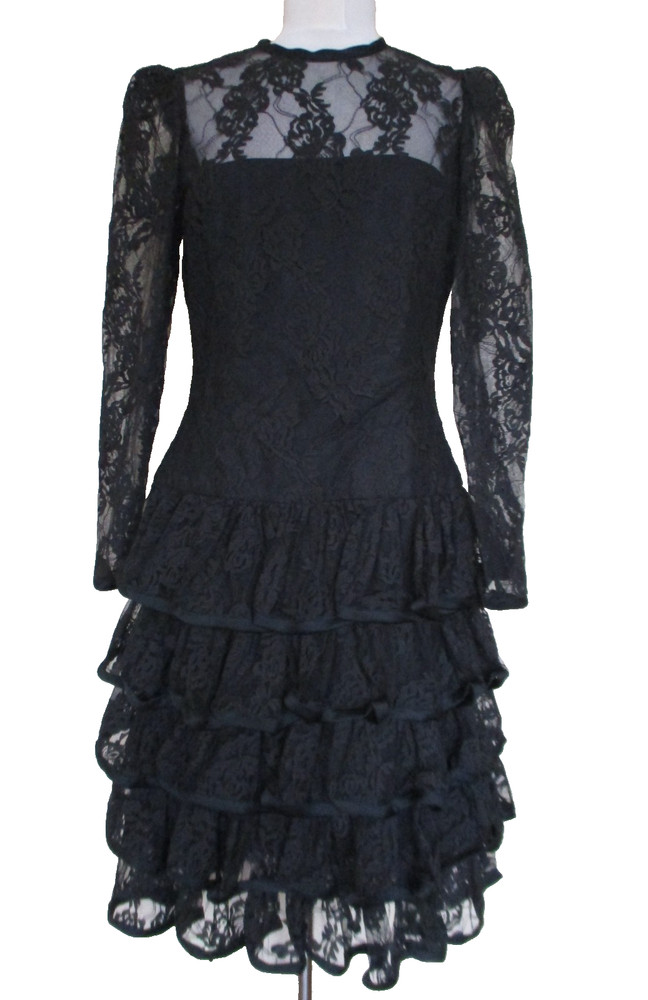 Vintage 80s Black Tiered Lace Dress M Women Long Sleeves Goth Victorian