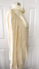 Vintage Cloak of Many Colors Ivory Linen L/S Lace Collar Bib Victorian Blouse S