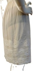 VTG 60-70’s “Deena Fine Lingerie” Nude with 3-Tiers of Floral Lace Half Slip M