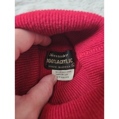 Vintage 70s 80s Alexander’s Red Acrylic Rib Knit Turtleneck Sweater Large