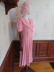 Vintage 1980s/1990s Sweet Pink Puff Sleeve Cottagecore Romantic 40s-Style Dress