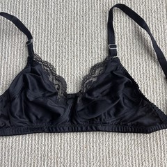 Vintage The Lovable Company Bra 36B Black Satin Polyester Wireless Bra