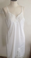 Vtg FULL SLIP White MADE IN USA NYLON Lace SIZE 34 TAG REMOVED NOS