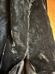 VTG Black Velvet Cape Button Front Victorian Opera Goth Steampunk 34” Long READ