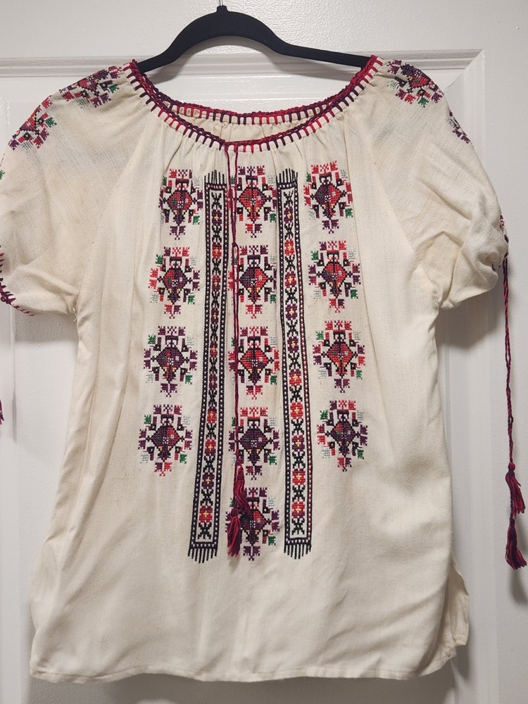 Vintage Hand Embroidered Romanian Folk Blouse Boho Ethnic Peasant Top White L/XL