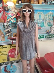 True VTG Disco 1970s Ms. Bond Sparkly Sleeveless Top Silver 40 L/XL MOD 70s MCM