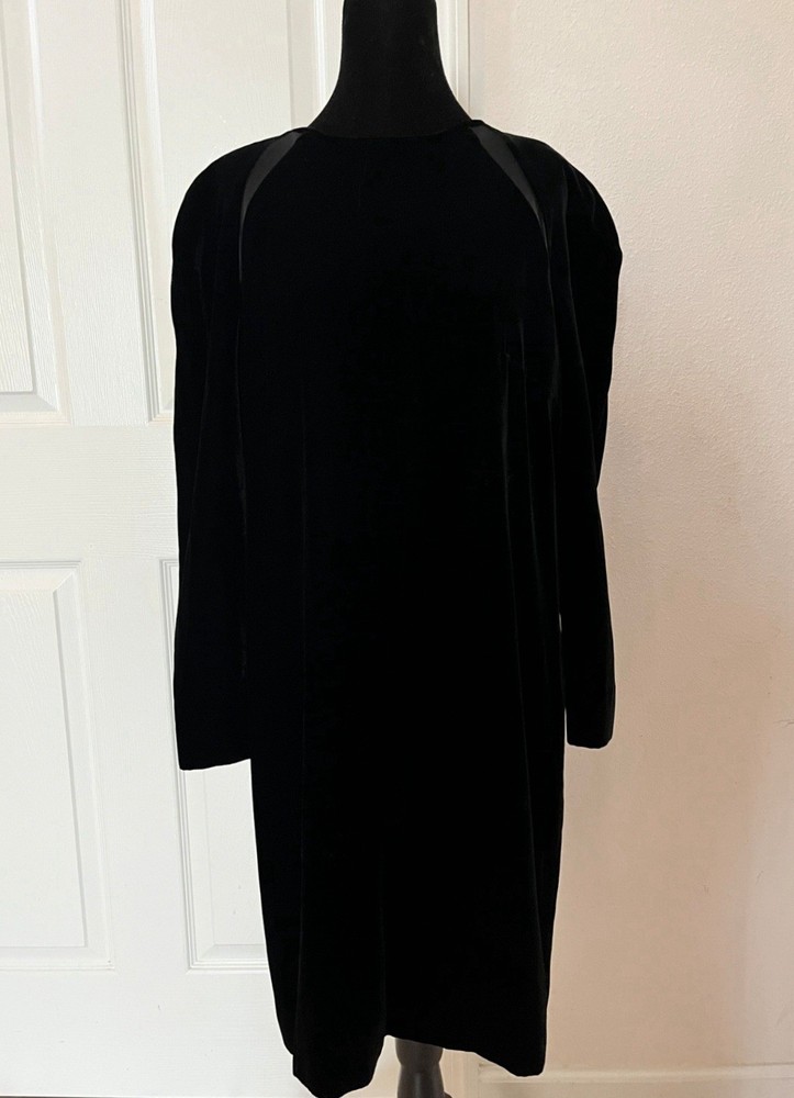 Vintage GENNY Black Velvet Long Sleeve Dress, Italian Size 46, Signed