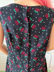 Vtg 80s Adrienne Vittadini 100% Cotton Black Button Back Punk Red Roses Dress L