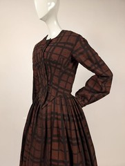 UNUSUAL LINEN WOOL WOOD GRAIN WINDOWPANE 1840’S WINTER WEIGHT DRESS W PLEAT CUFF