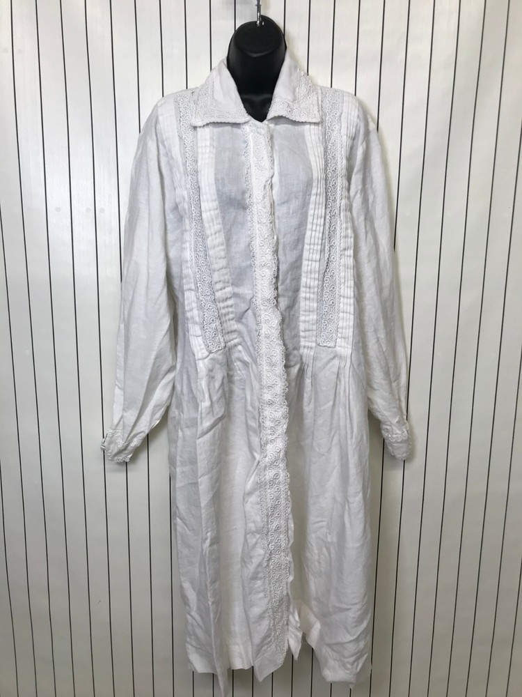 Vintage FARKAS Victorian Style White Nightgown Size 36 Short
