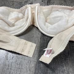 Vintage NWT deadstock Lovable Strapless Bra 36B Style 882 stay put seam free