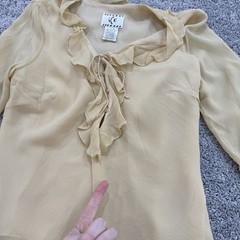 VTG Y2K Ice 100% Silk Top Womens S Beige Renaissance Fairy Dainty Ruffle Flounce