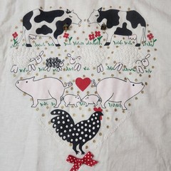 Vintage Oneita Power-T Farm Animal Heart T-Shirt Cream Size L 80s Made in USA