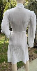 VINTAGE 1970’s JERRI GEE WHITE COTTON PRAIRIE DRESS W/ LACE