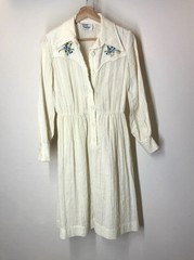 Vintage dresses Tracy Petites 1970’s XS. Prairie Floral White Boho Maxi Dress