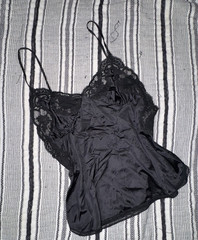 VINTAGE Wonder Maid Non-Cling Black Nylon Slip Lace Trim Style 6945 Size 36