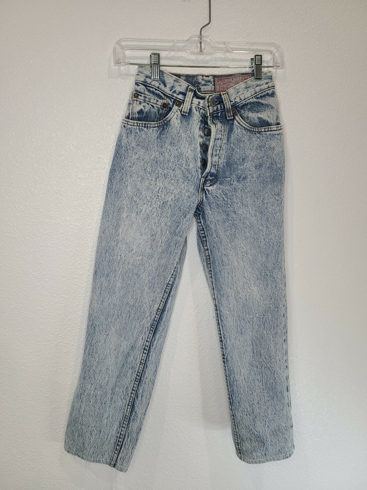 Vintage Levi’s Jeans, Acid Wash, High Waisted, made in USA, tiny, 24″ button fly
