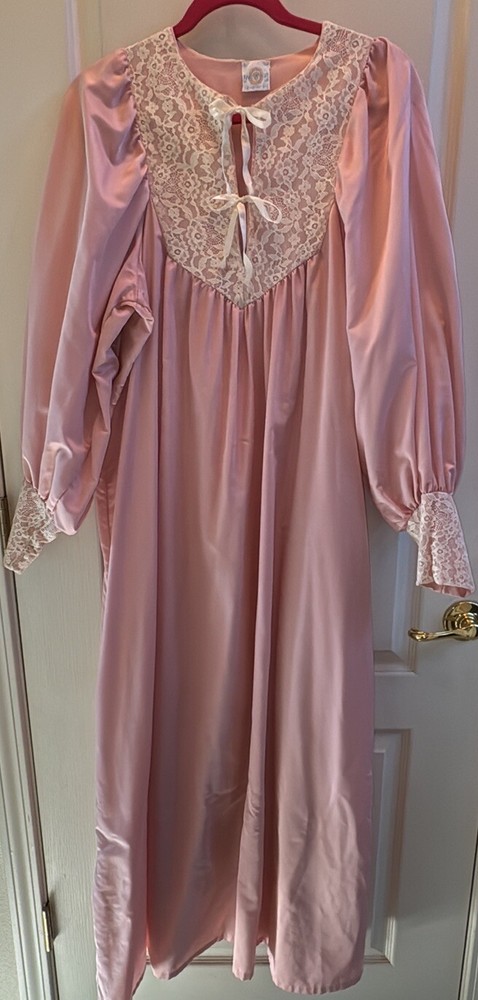 Vintage Farr West Pink Satin Polyester Lace Long Nightgown Size Small